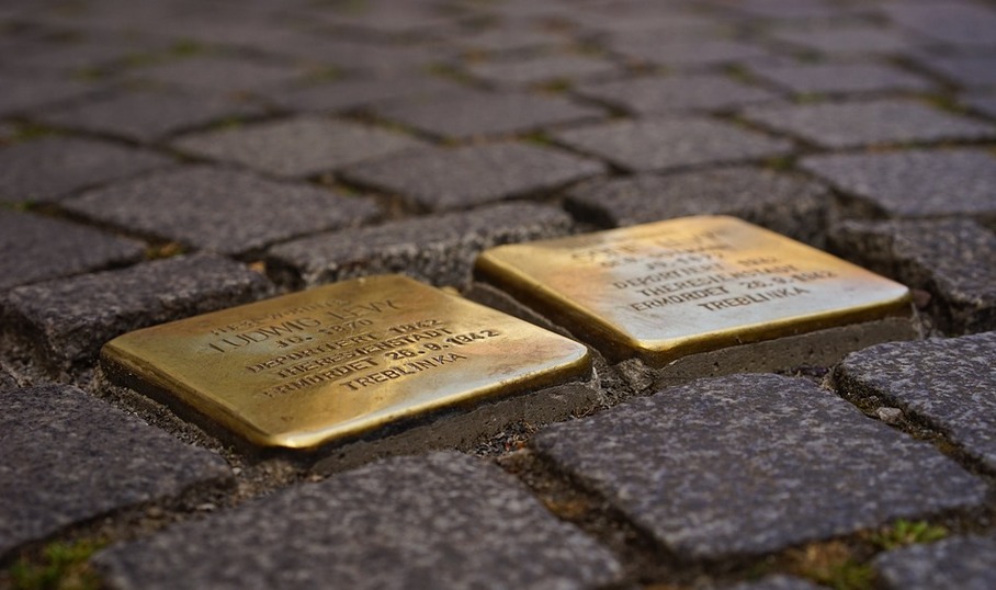 Essential Design Elements of Donor Recognition Walls and Plaques post thumbnail image